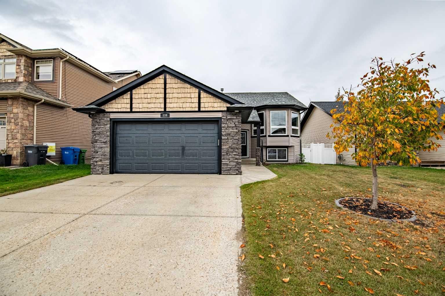Property Photo:  110 Ingram Close  AB T4R 0A3 