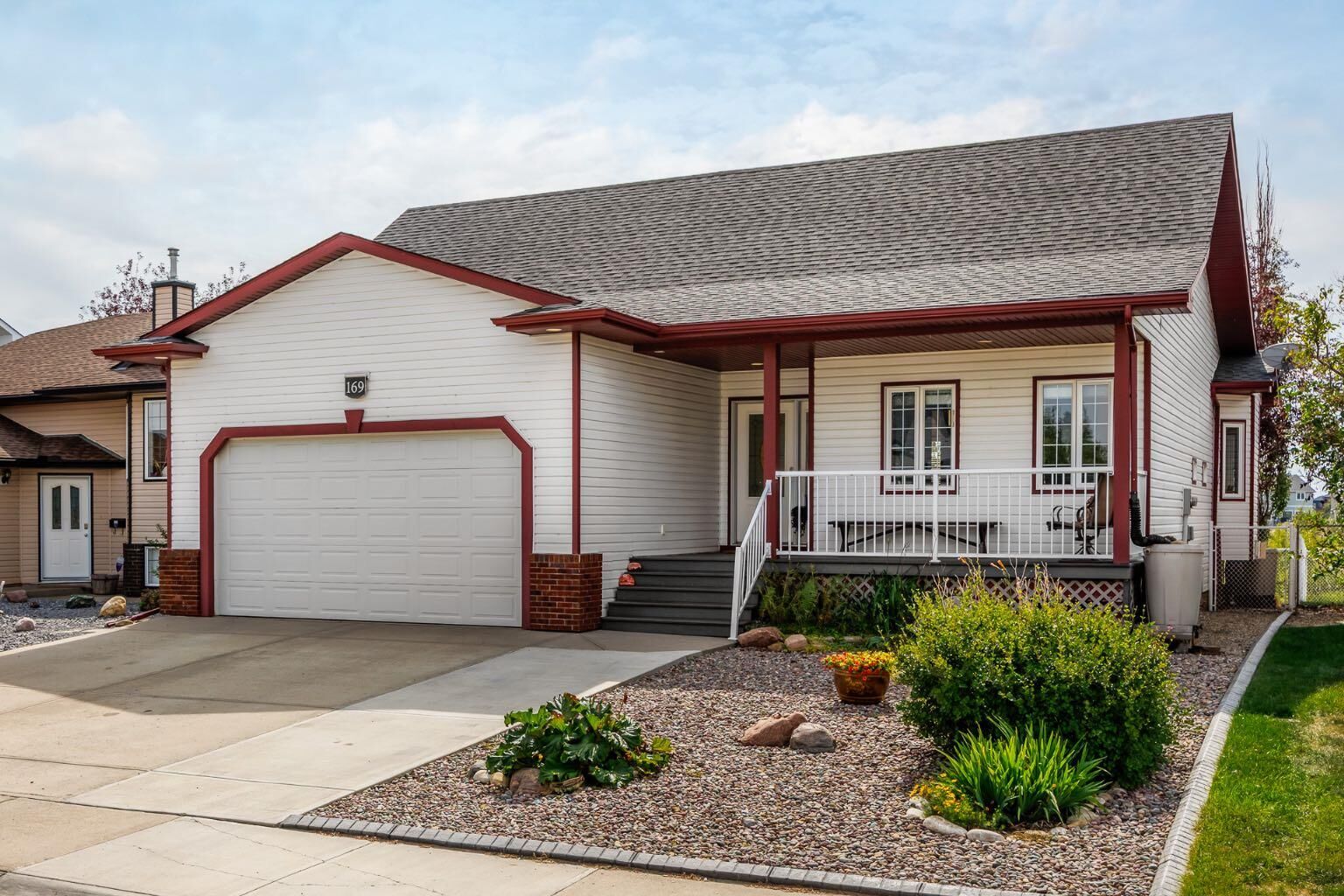 Property Photo:  169 Parklane Drive  AB T1P 1V8 