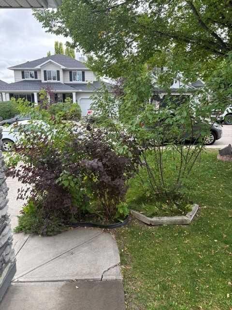 Property Photo:  140 Tuscany Ridge View NW  AB T3L 2J5 