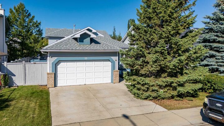 Property Photo:  15 Sunridge Crescent NW  AB T4B 2G6 