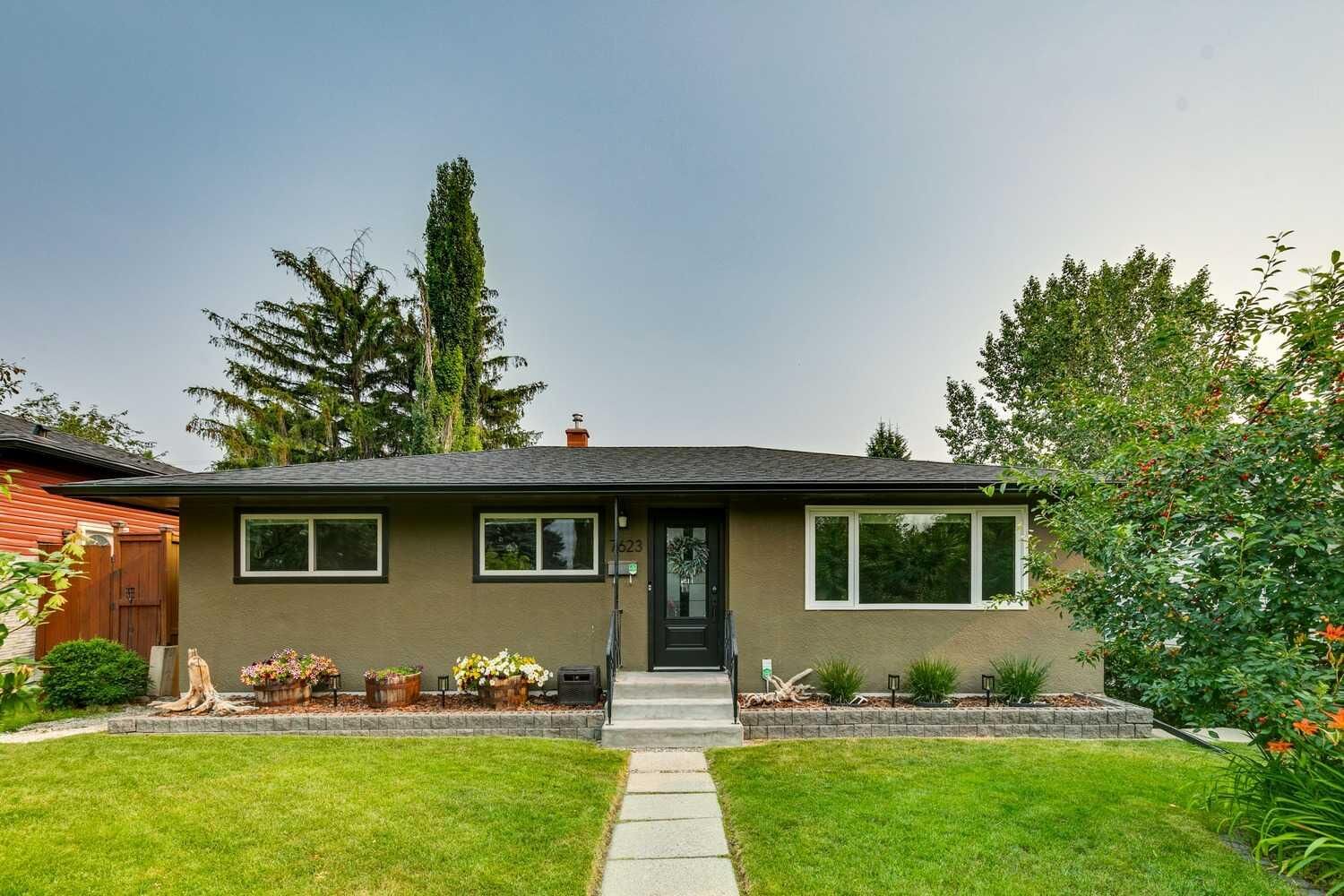 Property Photo:  7623 Fleetwood Drive SE  AB T2H 0X2 