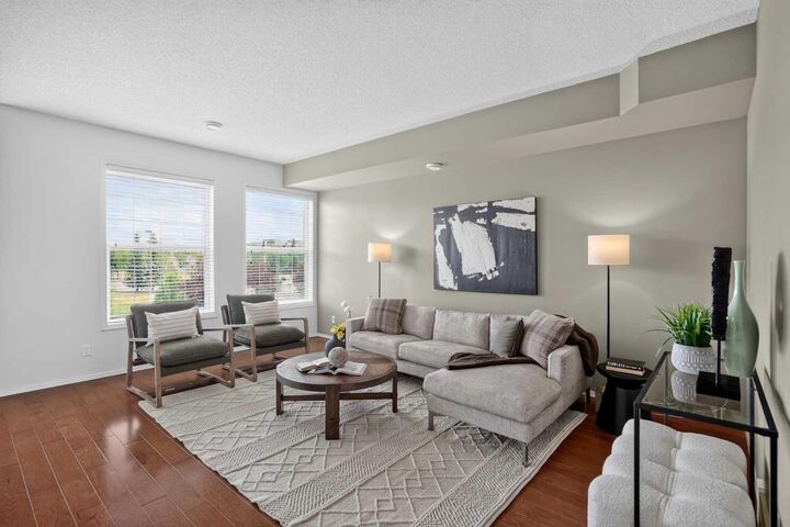 Property Photo:  43 Springborough Boulevard SW 21  AB T2M 3Y7 
