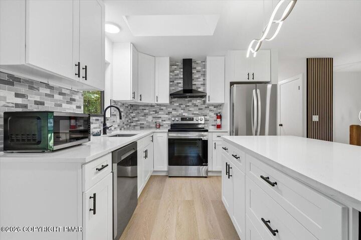 Property Photo: 95 Meckesville Road PA 18210