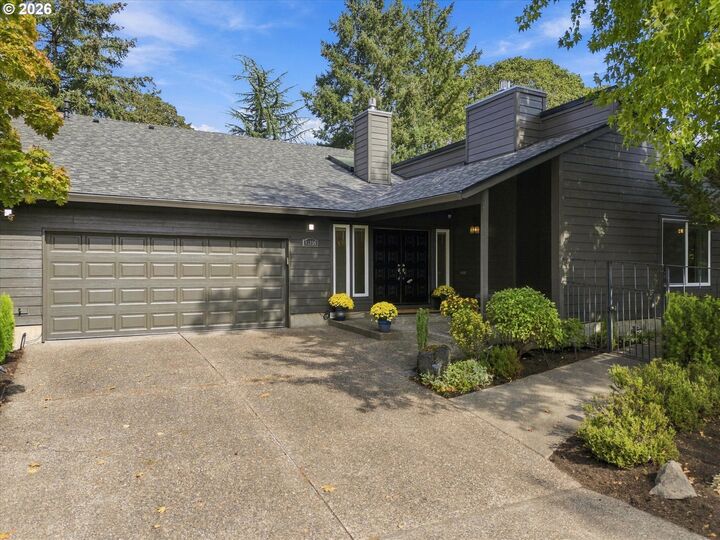 Property Photo:  11255 SW Lynnvale Dr  OR 97225 