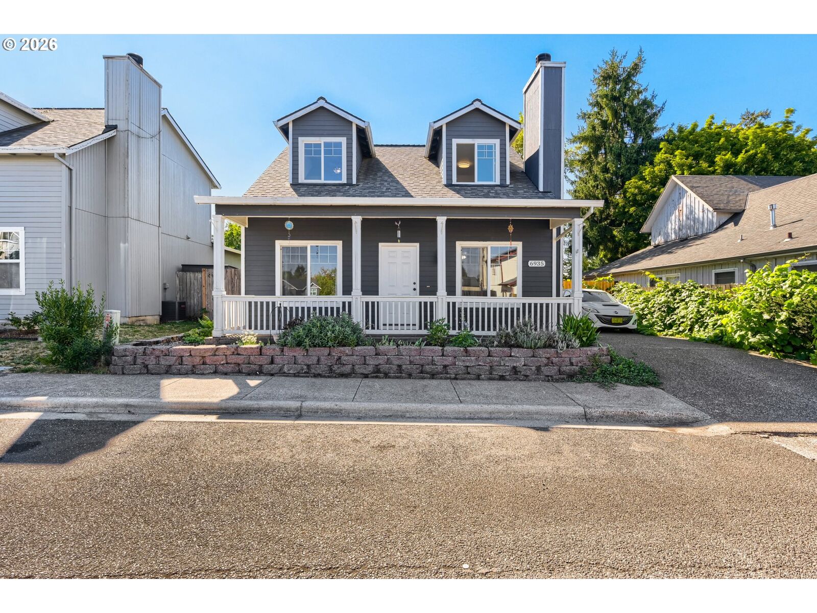 Property Photo:  6935 SW Marlin Ct  OR 97007 
