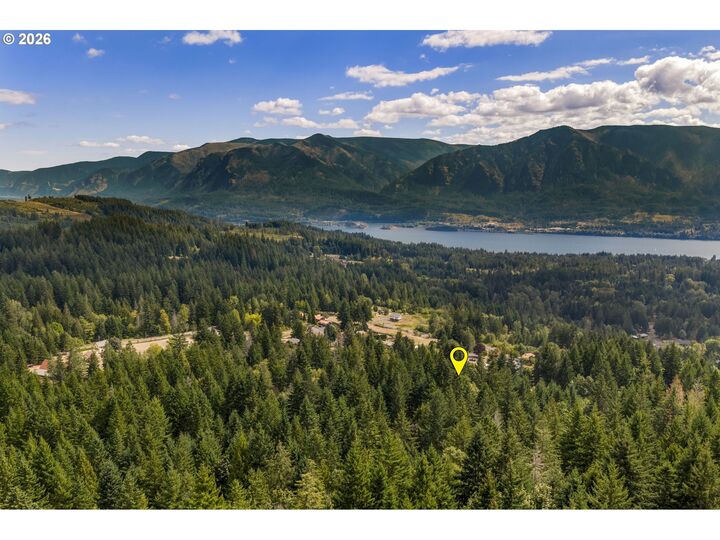 Property Photo:  212 Stewart Rd  WA 98648 