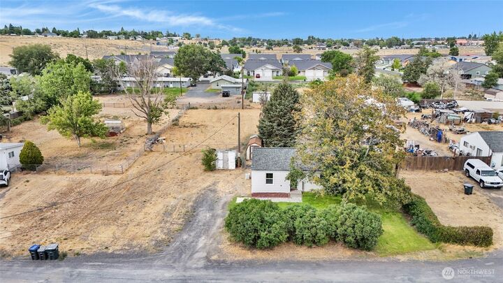 Property Photo:  1212 W Concord Avenue  WA 98837 