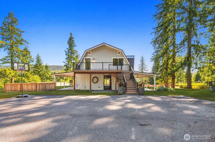 Property Photo:  25515 SE Issaquah-Fall City Road  WA 98029 