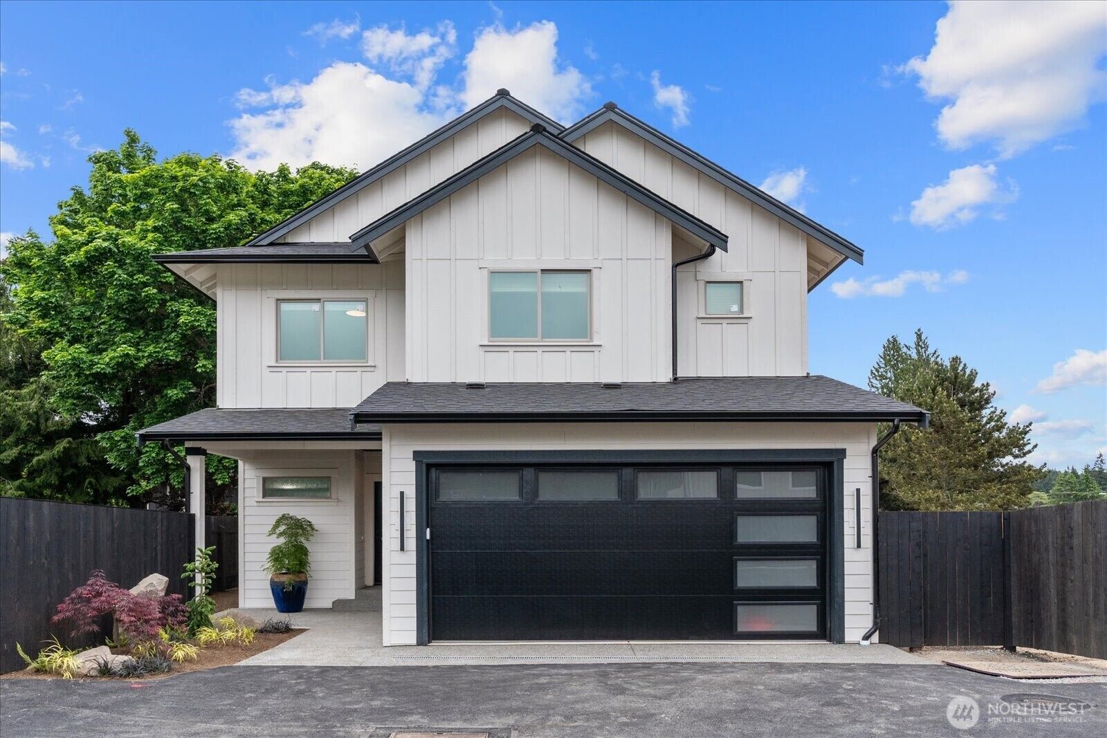 Property Photo:  4805  238th Street SW  WA 98043 