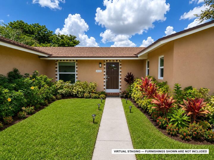Property Photo: 6528 Country Wood Way FL 33484