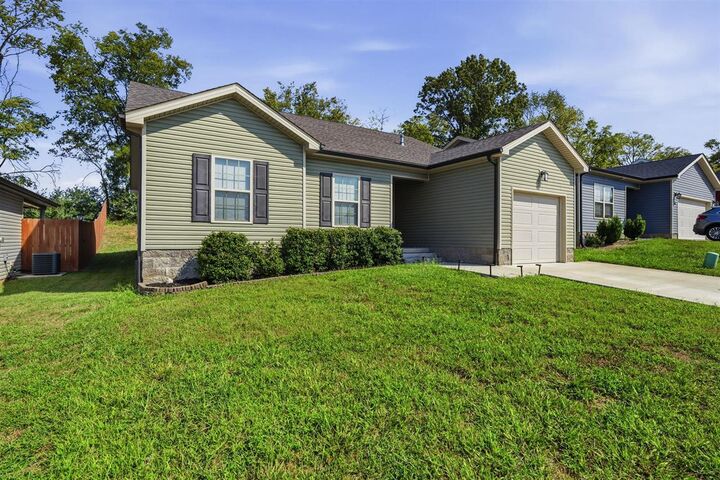 Property Photo: 664 Cherry Blossom Road KY 42103