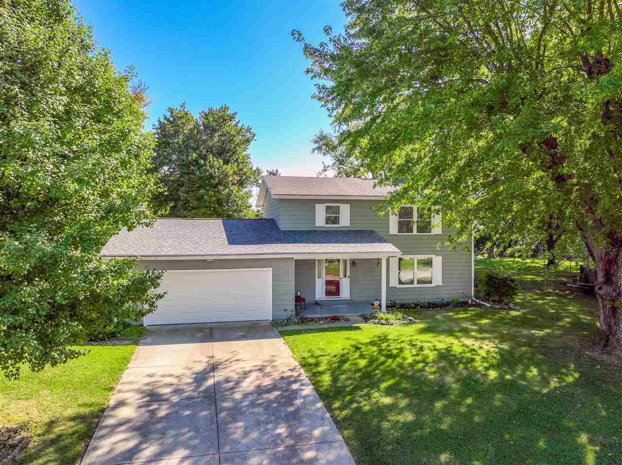 Property Photo:  305 North Drive  IN 47331 