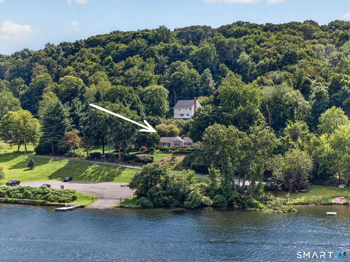 Property Photo: 211 Hanover Road CT 06470