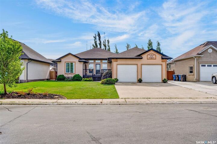 Property Photo:  498 14th Avenue  SK S0K 2A0 