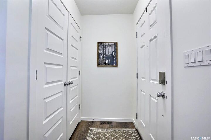 Property Photo:  5417 Green Brooks Way E  SK S4V 3M4 