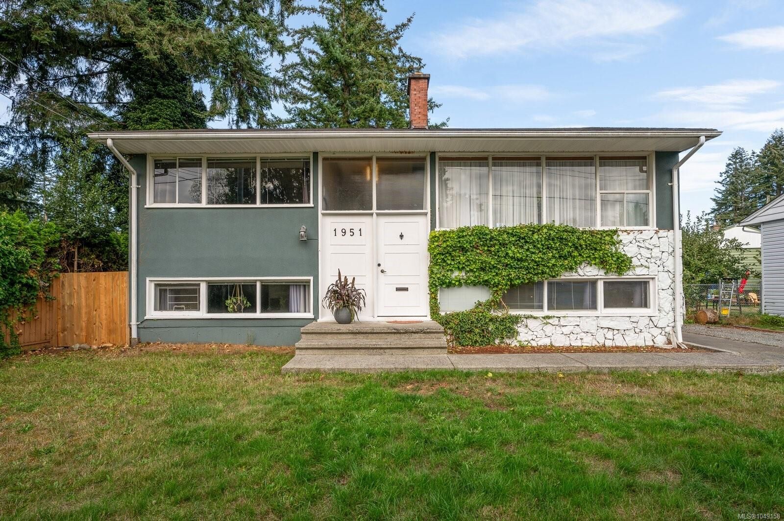 Property Photo: 1951 Hallen Ave BC V9S 4S7