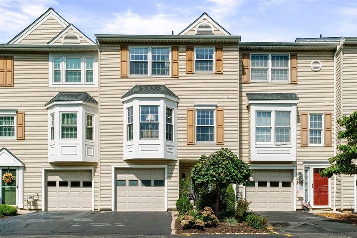 Property Photo:  470 Cherryhill Dr  PA 15017 