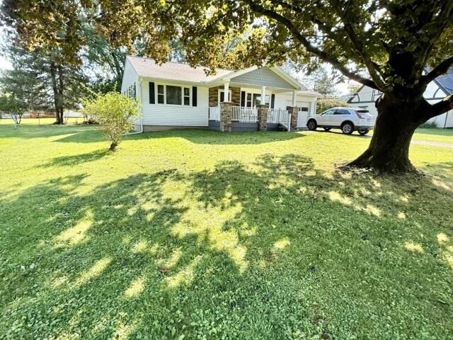 Property Photo:  10 Weld Drive  PA 16365 