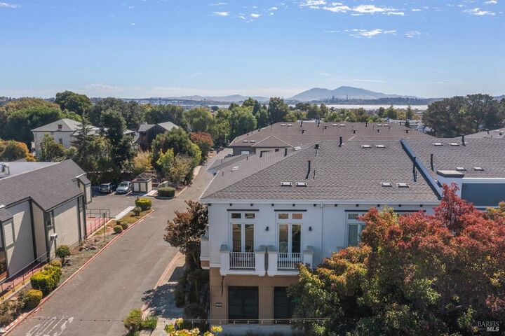 Property Photo: 334 1st Street CA 94510