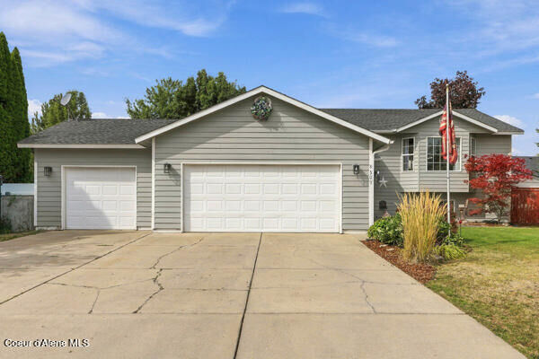 Property Photo:  8509 N Maple St  ID 83835 