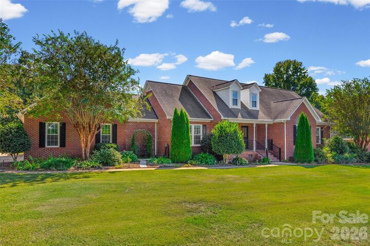 Property Photo: 705 Carrollton Place SC 29730