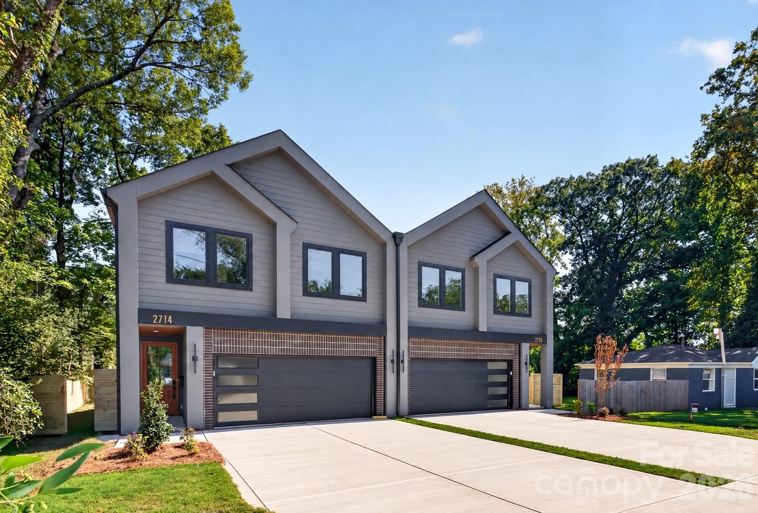 Property Photo:  2710 Catalina Avenue  NC 28206 