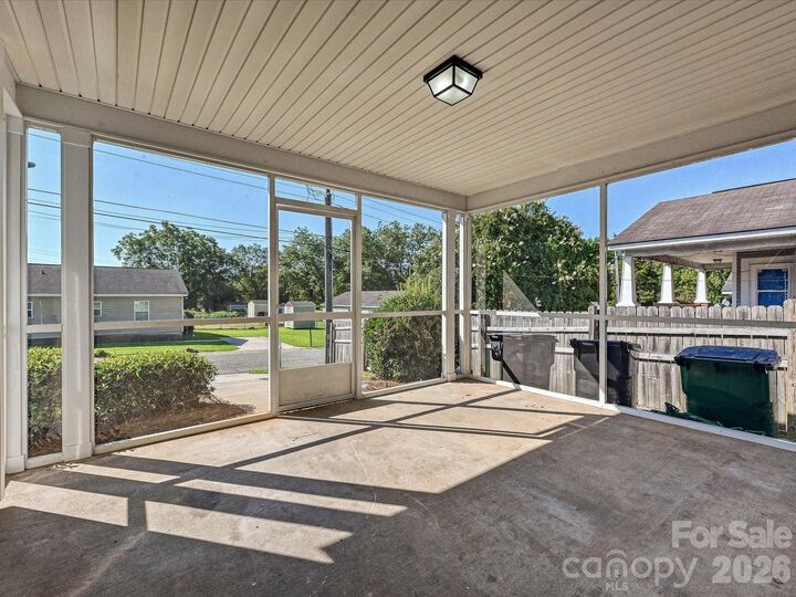 Property Photo:  402 Jones Street  NC 28208 