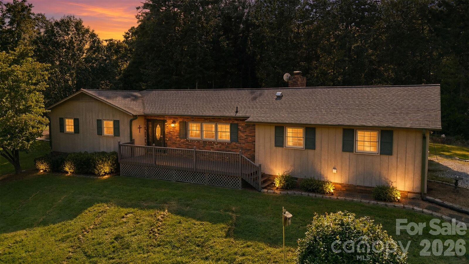 Property Photo:  258 Nine Patch Lane  NC 28681 