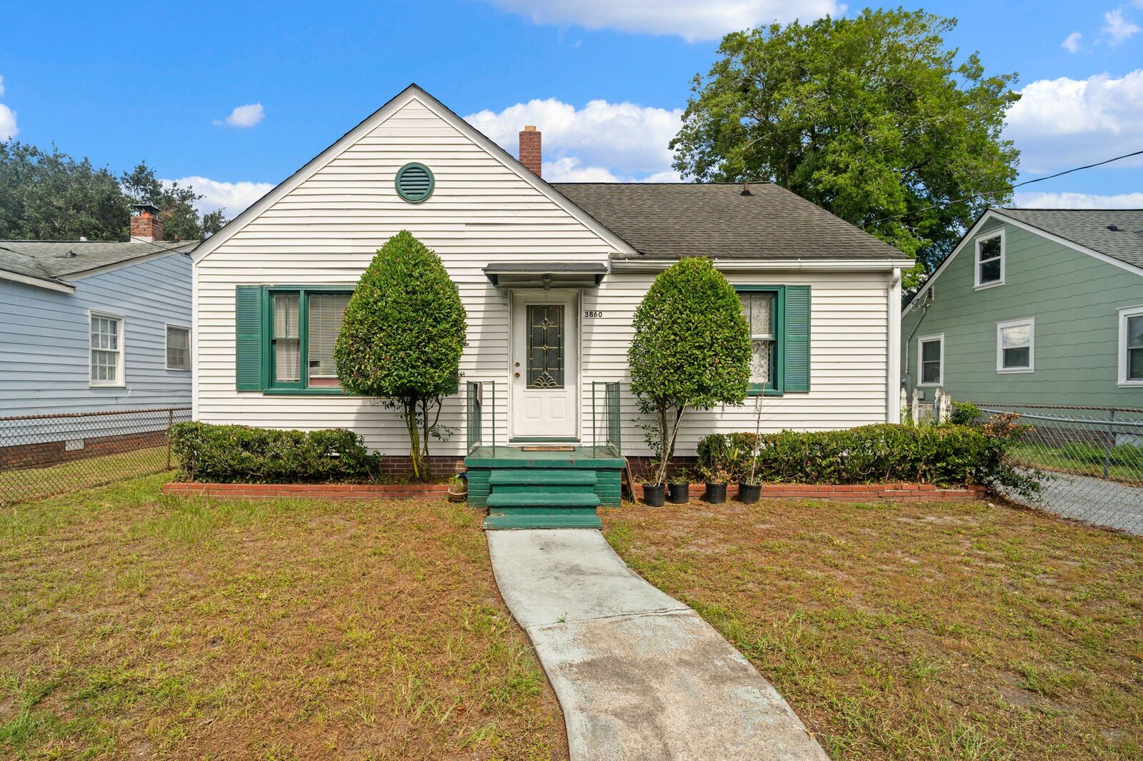 Property Photo:  3860 Chestnut Street # B A &Amp B  SC 29405 
