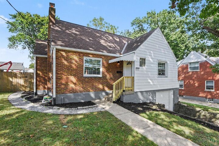 Property Photo:  5574 Raceview Avenue  OH 45248 