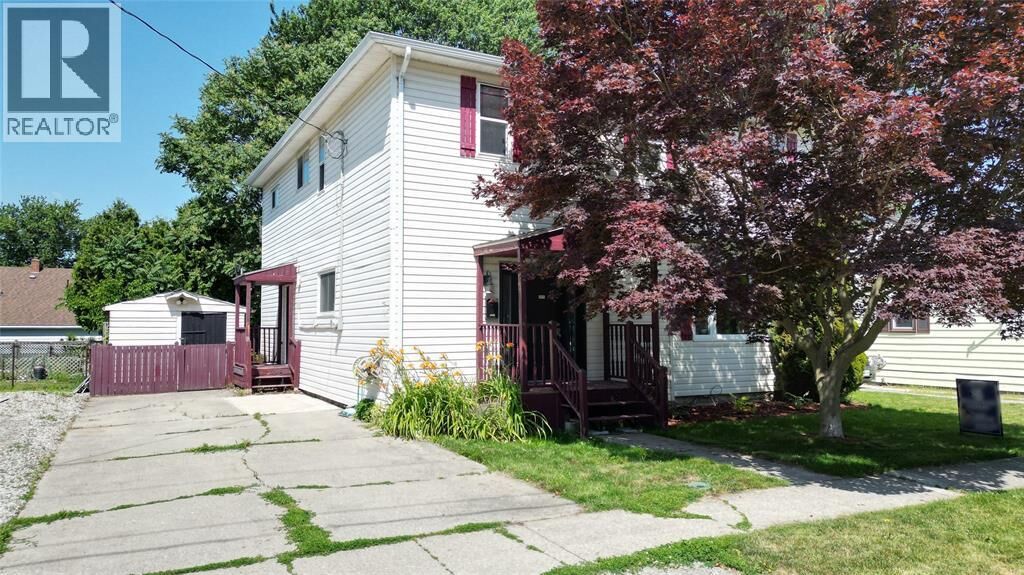 Property Photo:  85 Main Street  ON N8A 2G7 