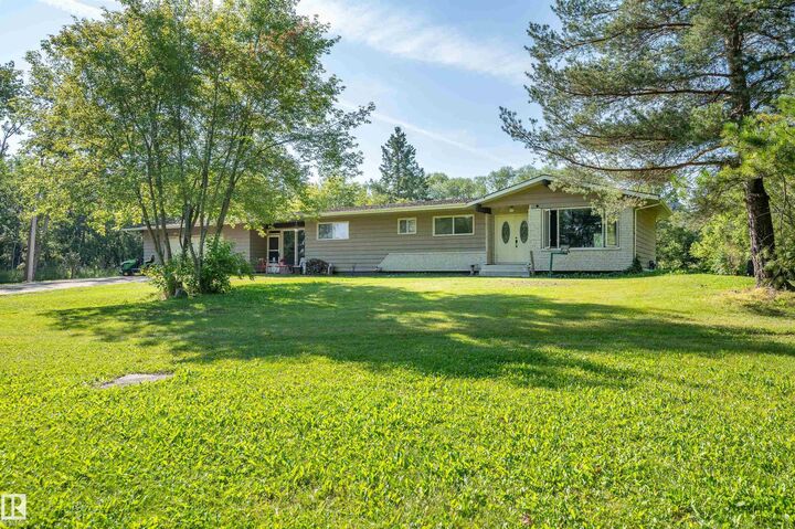 Property Photo:  52312 Rge Road 223 109  AB T8C 1B3 