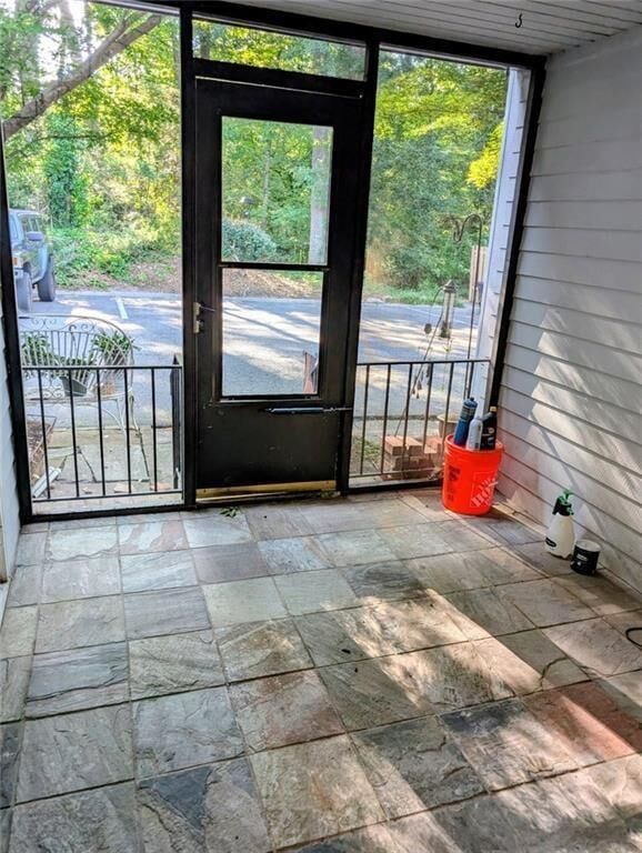 Property Photo:  6700 Roswell Road Unit 7A  GA 30328 
