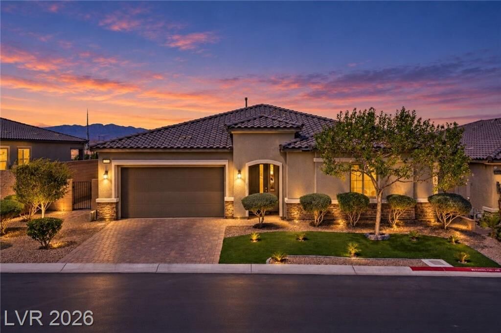 Property Photo: 6312 Lautman Ridge Court NV 89141