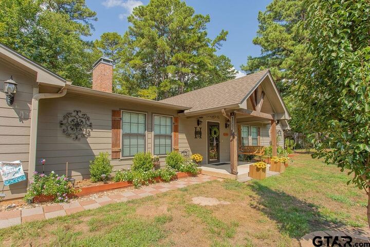 Property Photo: 640 Northgate TX 75771
