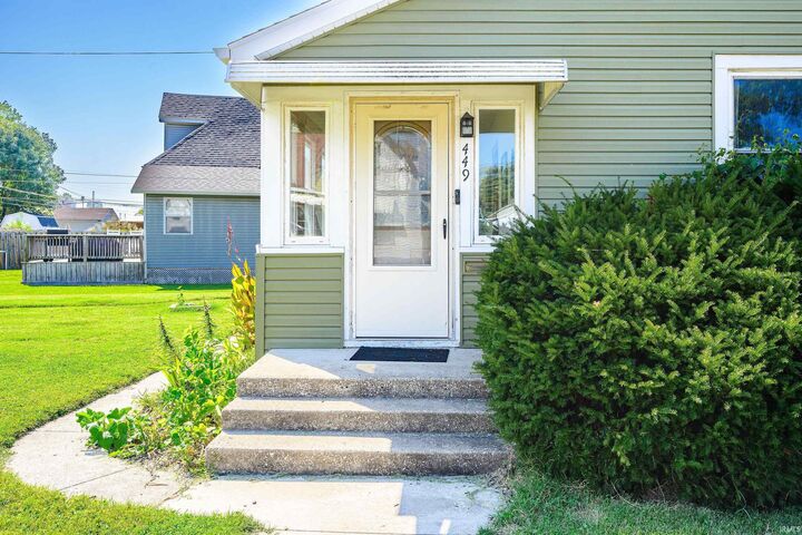 Property Photo:  449 N 7th St Common  IN 47446 