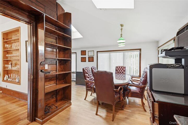 Property Photo:  5 Woodland Place  NY 10606 