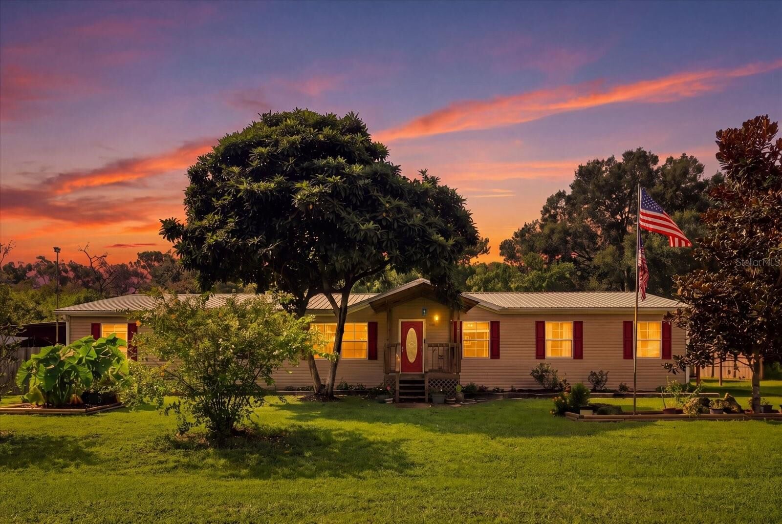 Property Photo:  3390 SE 146th Lane  FL 34491 