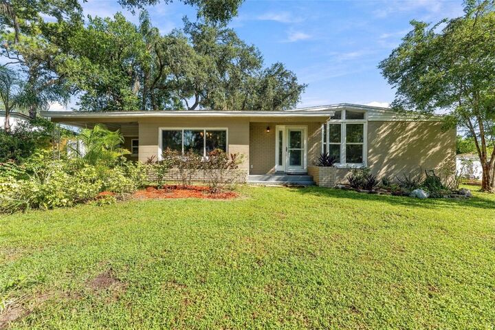 Property Photo: 206 Linda Avenue FL 33617