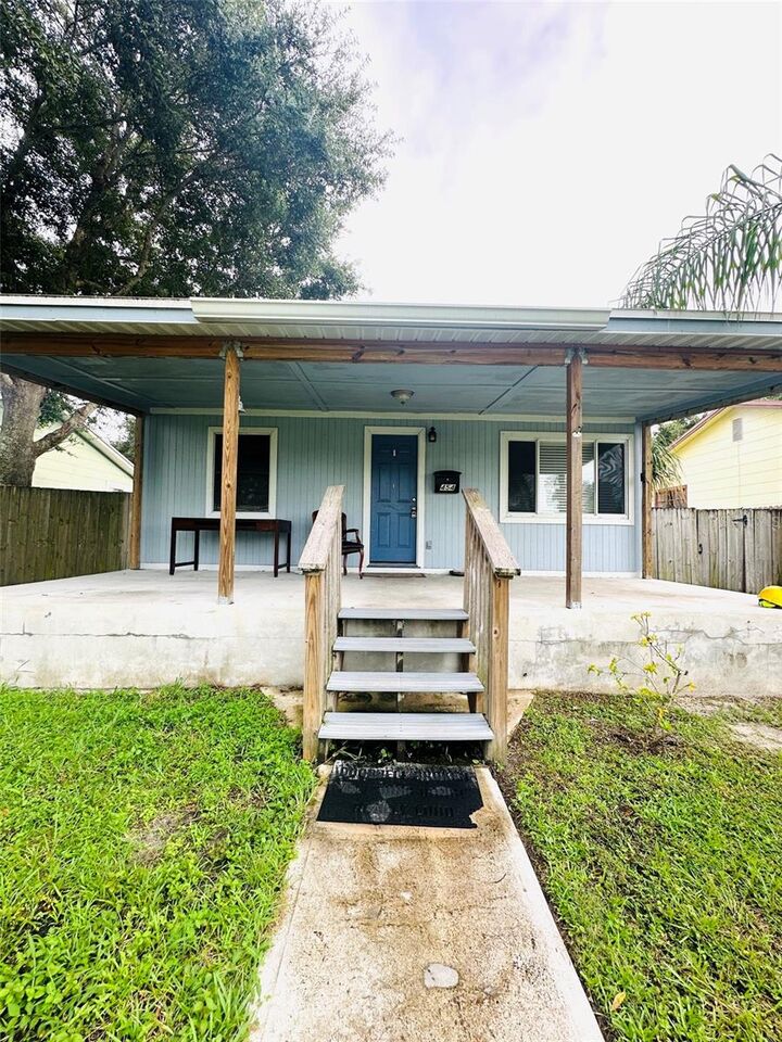 Property Photo:  454 49th Avenue N  FL 33703 