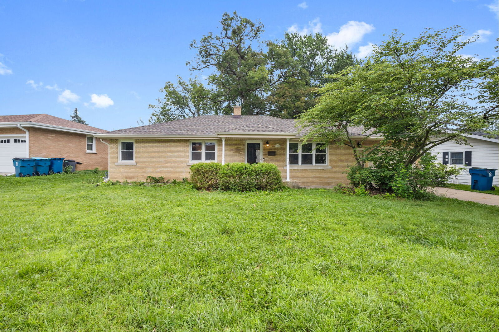 Property Photo:  1280 Gertsam Drive  IL 60915 