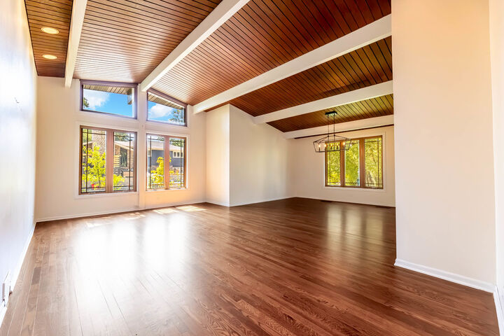 Property Photo: 11712 S Glen Road IL 60464