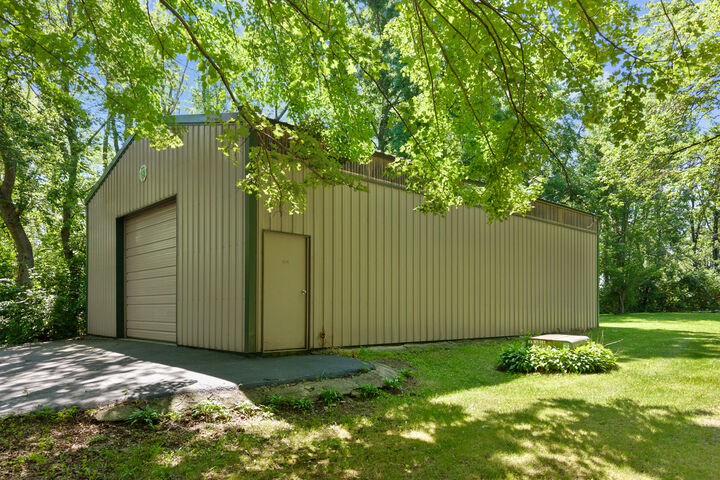 Property Photo: 22201 Carmack Road IL 60152
