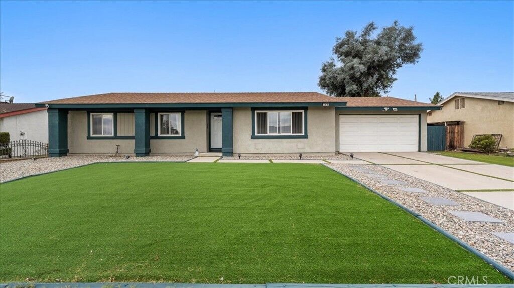 Property Photo:  760 S Brierwood Avenue  CA 92376 