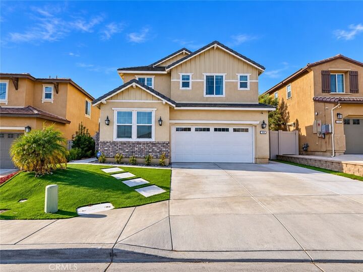 Property Photo:  364 Misaki  CA 92028 