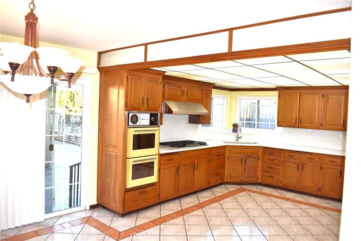 Property Photo:  8320 Bardwell Ave.  CA 91402 