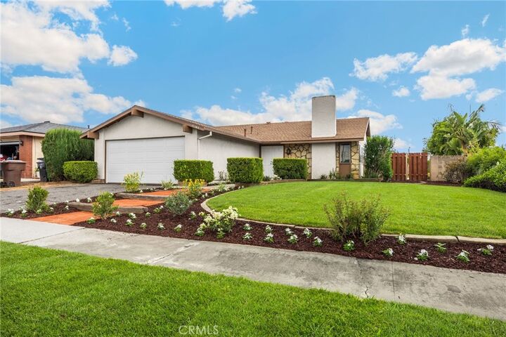 Property Photo: 17342 Glasgow Circle CA 92886