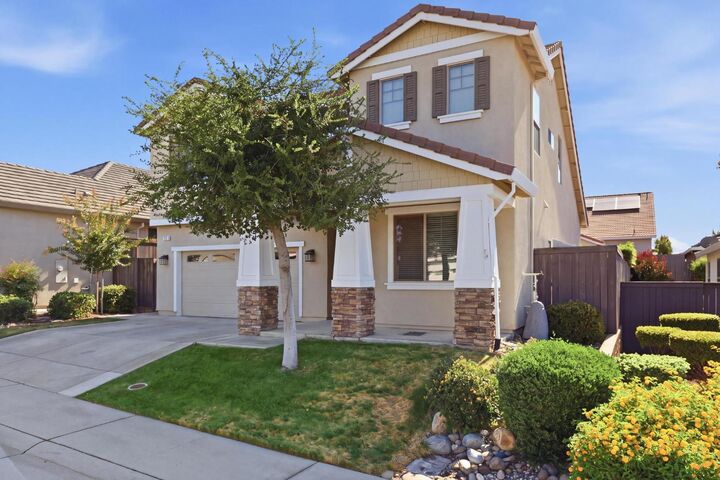 Property Photo:  821 Stage Stop Loop  CA 95765 