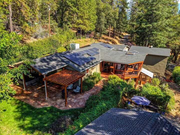 Property Photo: 1050 Sierra Dawn Lane CA 95713