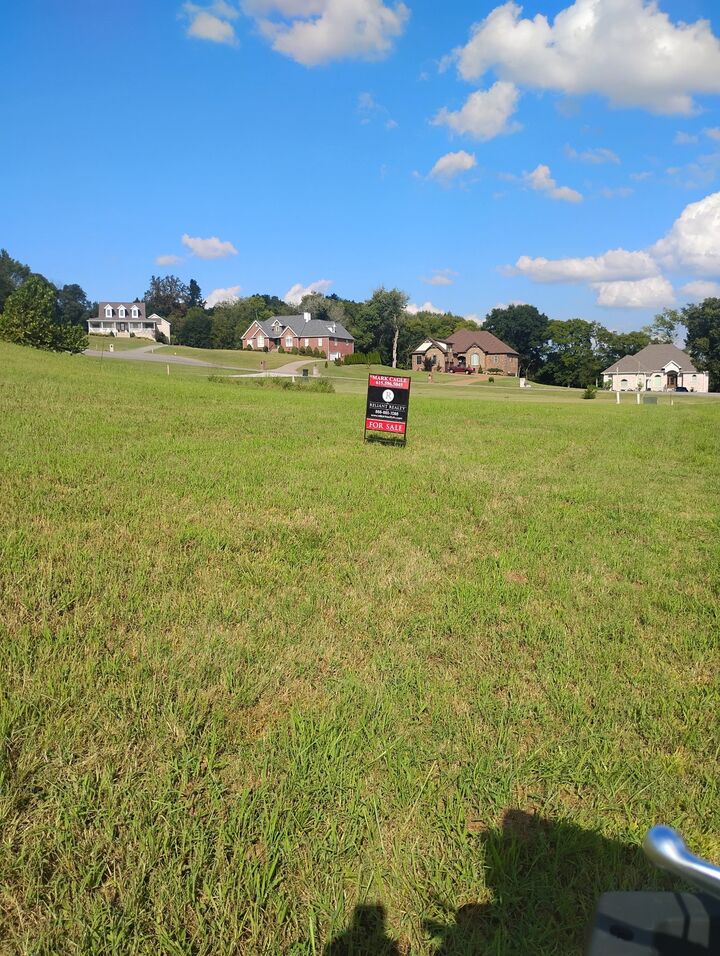 Property Photo: 5 Rivercrest TN 37031